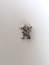 Charger l&#39;image dans la galerie, Tout petit tireur à l&#39;arc en argent massif et marcassite
