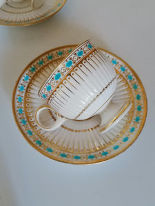 Caughley paire de tasse et soucoupe à café en porcelaine tendre fin XVIIIème en parfsit état 