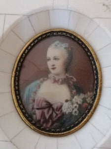 Marquise de Pompadour miniature peinte à la main et signé