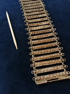 Bracelet argenté probablement indien milieux XXème