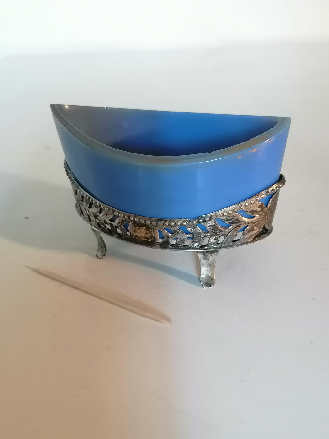 Salière argent massif et opaline bleu turquoise. Travail XIXème