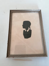 Charger l&#39;image dans la galerie, Paire de silhouette taillé, portrait jeune femme.avec cadre, milieu XXème
