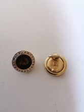 Charger l&#39;image dans la galerie, Boucle d&#39;oreille clip monnaie romaine (copie) fantaisie.
