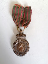 Charger l&#39;image dans la galerie, Médaille de St Hélène pour les combattants de Napoléon premier
