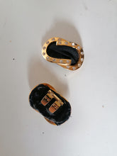 Charger l&#39;image dans la galerie, Bluette made in France, paire de clip de chaussure vintage doré. Avec strass 
