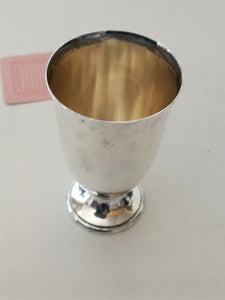 Jezler gobelet sur pied à vin , en argent 0.800