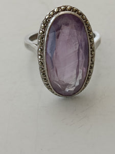 Bague argent et améthyste et Marcassite début XX en argent . Poinçon français Minerve