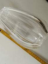 Charger l'image dans la galerie, Vase en cristal taillé XXÈME, parfait état
