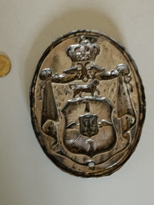 Rare plaque avec blason famille royale , Prusse, Polonaise ou Russe en argent massif repoussé. XIXÈME