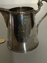 Charger l&#39;image dans la galerie, Jezler ancien , crémier en argent massif 0.800 fin XIXÈME début Xxème. 86g
