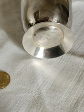 Charger l'image dans la galerie, Bienne 1958 gobelet de tir en argent massif 0.800
