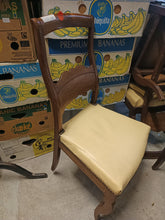 Charger l&#39;image dans la galerie, Rare série de 6 chaises Russes XIXÈME en acajou massif . À recouvrir
