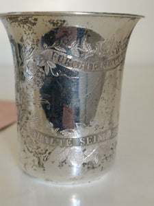 Gobelet en argent massif , fin XIXÈME Autriche Hongrie avec inscription en allemand, Crains Dieu et respecte ses commandements.