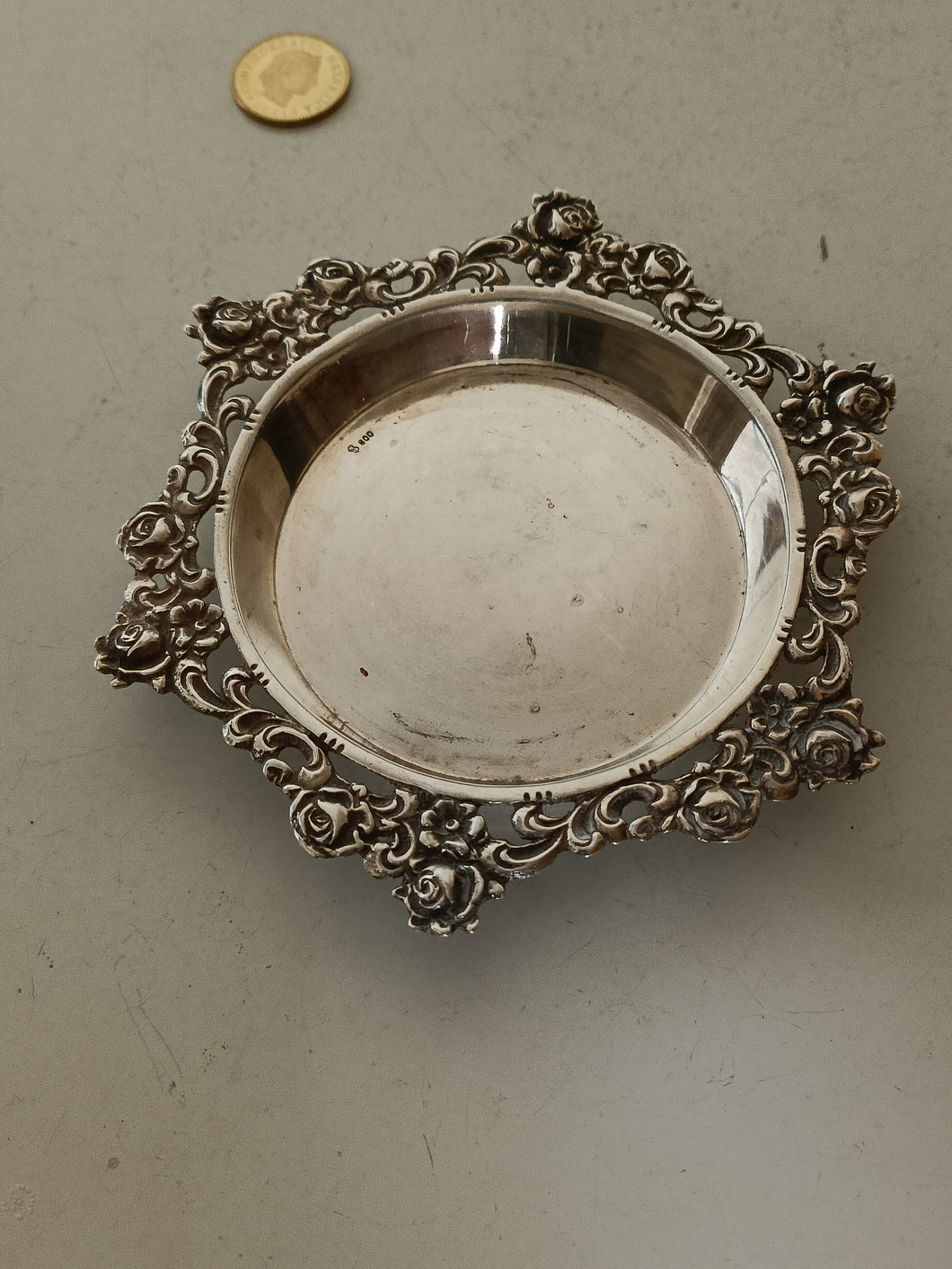 Vide poche en argent massif 0.800, décors roses.