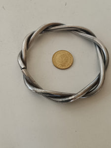 Rare bracelet chinois dynastie Qing en argent massif. Dit bracelet bouddhiste avec son poinçon. Fin XIXÈME début Xxème 53g