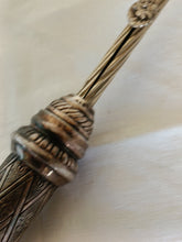 Charger l'image dans la galerie, Baguette d'éclairage de Shabbat en argent massif Sterling 0,925, XXÈME
