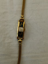 Charger l'image dans la galerie, Atlanta montre bracelet femme en métal doré . Mouvement mécanique à réviser.
