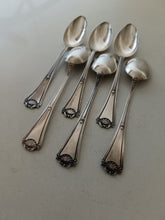 Charger l&#39;image dans la galerie, Jezler coquille Louis XIV série de 6 cuillères à thé en argent 0.800
