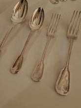 Charger l'image dans la galerie, Christofle filet ancien , série pour 12 personnes de 48 couverts argentés. Monogramme JB
