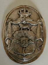 Charger l&#39;image dans la galerie, Rare plaque avec blason famille royale , Prusse, Polonaise ou Russe en argent massif repoussé. XIXÈME
