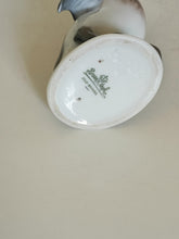 Charger l&#39;image dans la galerie, Pingouin en porcelaine de Rosenthal, parfait état
