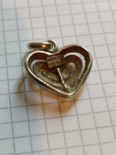 Charger l&#39;image dans la galerie, Coeur pendentif en argent. Signé Breece A21
