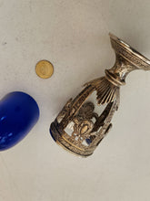 Charger l&#39;image dans la galerie, Verre en cristal bleu et argent massif italien, style Louis XVI. Début XXÈME
