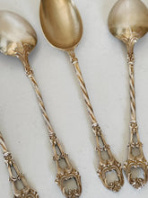 Charger l&#39;image dans la galerie, Série de 12 cuillère à café en argent massif Allemand, doré à l&#39;or fin . Fin XIXÈME
