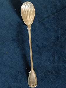 Grande cuillère à service américaine dite à farce. En argent massif Sterling Américain XIXÈME orfèvre à identifier.