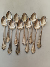 Charger l'image dans la galerie, Autriche Hongrie vers 1940 série de 10 cuillères à café Art déco en argent massif 0.800
