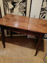 Charger l'image dans la galerie, Console Louis XVI début XIX ème belge en noyer massif. Sur roulettes peut servir de table à manger également.
