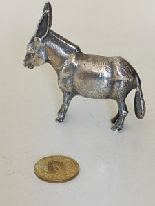 Figurine âne en argent massif.