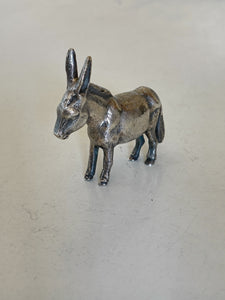 Figurine âne en argent massif.