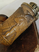 Charger l'image dans la galerie, Fourneau à pipe en écume de mer 18ème probablement hollandais, décors vie rurale.
