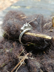 Bague cheval en argent massif. Réglable