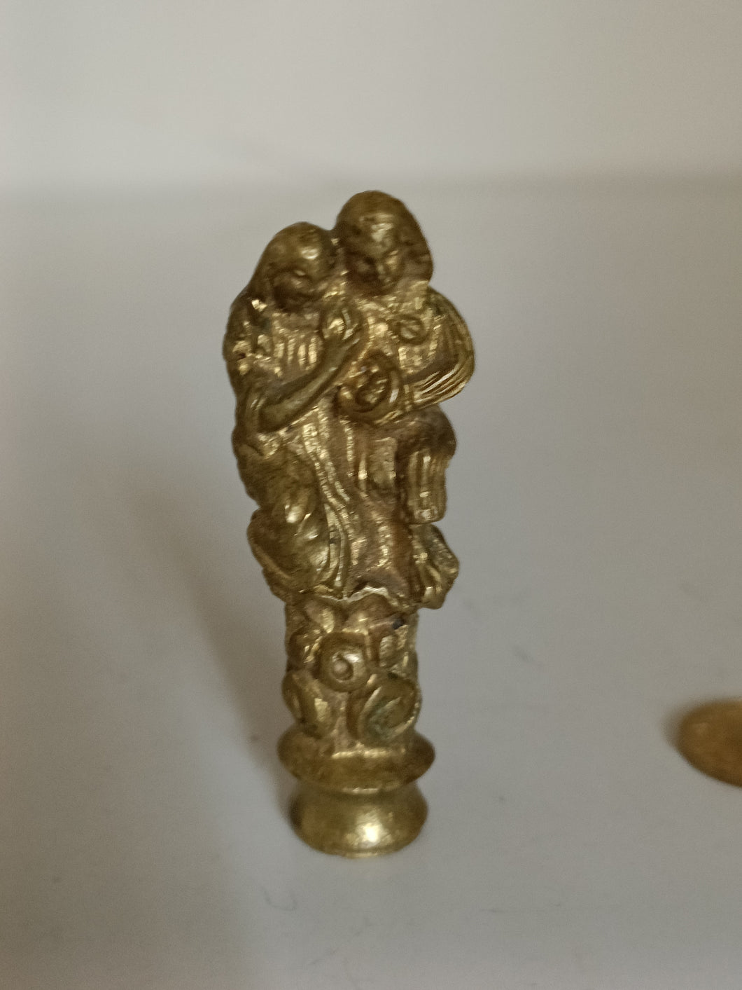 Cachet en bronze couple romantique début Xxème