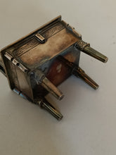 Charger l&#39;image dans la galerie, Petit meuble funéraire style archaïque en argent massif chinois fin XIXÈME .
