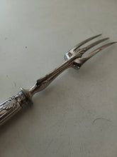 Charger l'image dans la galerie, Émile Puiforcat à Paris , grande fourchette à viande. Manche argent style Empire, en parfait état. Travail début XXÈME

