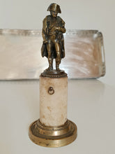 Charger l'image dans la galerie, Napoléon Bonaparte, bronze avec belle patine XIX ème sur socle en marbre
