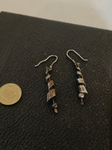 Paire de boucle d'oreille spirale en argent