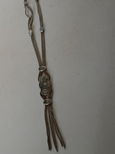 Charger l'image dans la galerie, Collier ethnique en argent massif niellé, région Turquie début Xxème
