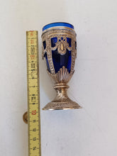 Charger l&#39;image dans la galerie, Verre en cristal bleu et argent massif italien, style Louis XVI. Début XXÈME
