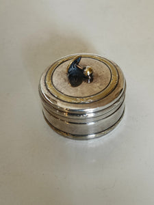 Christian Dior boîte à boutons de manchette en métal argenté. Usure du temps..