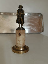Charger l'image dans la galerie, Napoléon Bonaparte, bronze avec belle patine XIX ème sur socle en marbre
