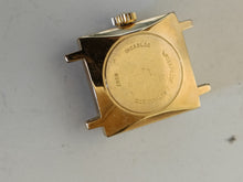 Charger l&#39;image dans la galerie, Olma Seven seas doré , montre bracelet femme . Fonctionne !
