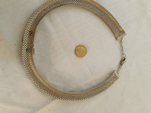 Charger l'image dans la galerie, Collier en argent massif 0,800 travail européen fin XXÈME pierre cristal taillée . Poids 48g
