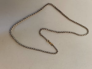 Collier ancien maille jaseron en argent  , avec fermoir en or 18ct poinçon tête d'aigle.