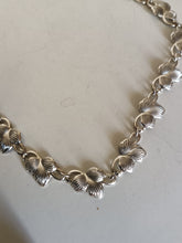 Charger l&#39;image dans la galerie, Collier florale en argent massif style art nouveau
