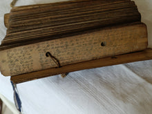 Charger l'image dans la galerie, Sri Lanka, sud de l'Inde, rare manuscrit bouddhiste sur feuille de banane . Probalne XIXÈME . Langage Tamoul
