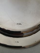 Charger l&#39;image dans la galerie, Spitzbarth orfèvre à Zurich, petite assiette creuse en argent massif 0,925 .
